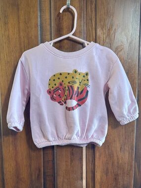Hanna Andersson Baby Sweater Size 6-12 Months Light Pink Leopard and Tiger Decal